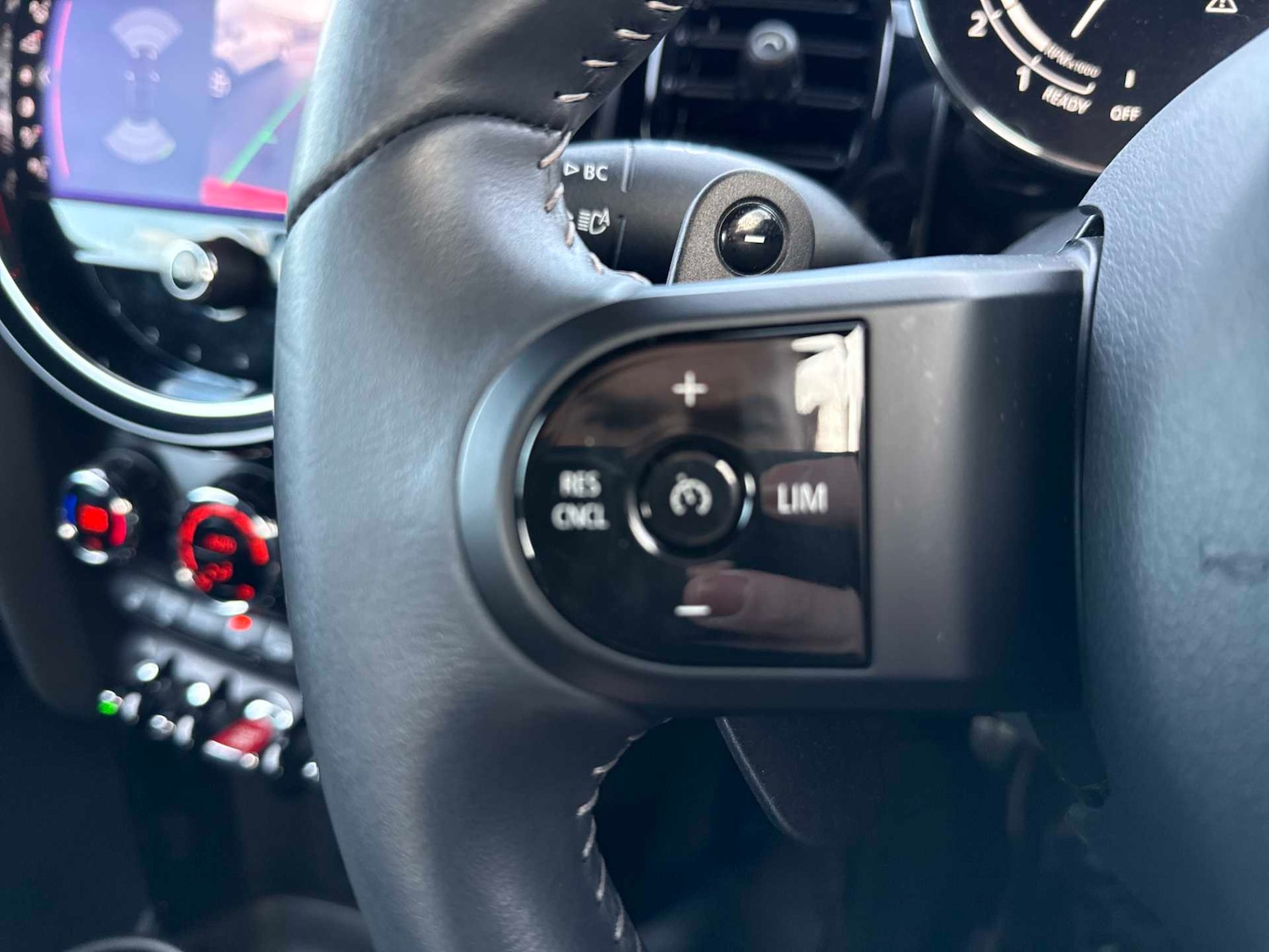 Used MINI Convertible 2024 for sale - 76963513: Photo 25