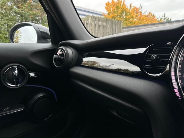 Used MINI Hatch 2021 for sale - 76231677: Photo 24