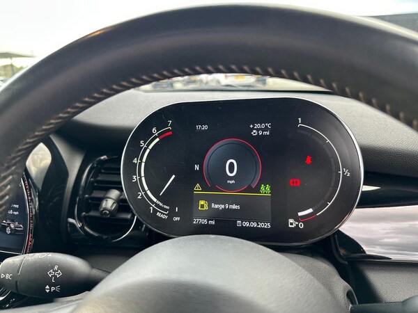 Used MINI Convertible 2022 for sale - 76331032: Photo 11