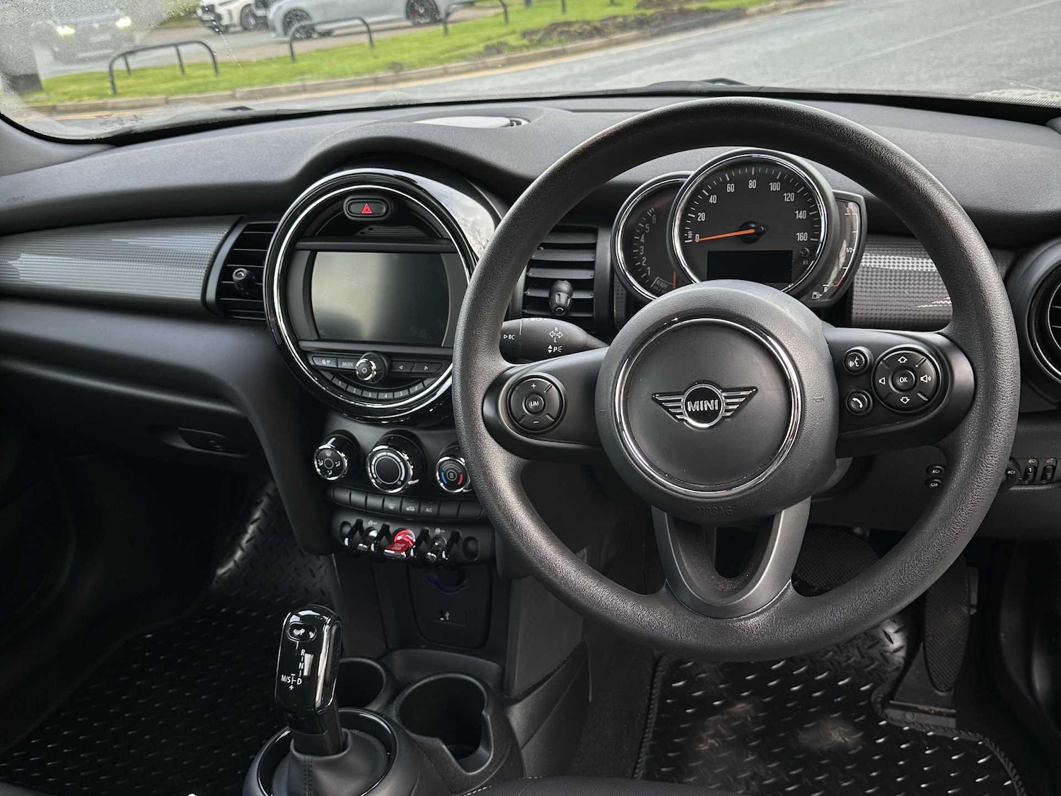 Used MINI Convertible 2019 for sale - 77487382: Photo 12