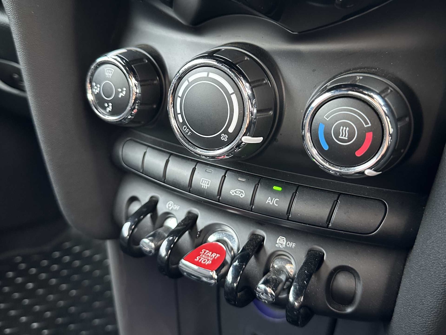 Used MINI Convertible 2019 for sale - 77487382: Photo 15