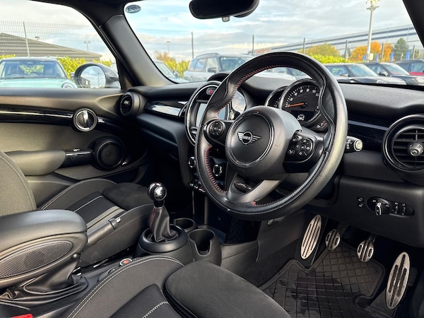 Used MINI Hatch 2019 for sale - 76324695: Photo 15