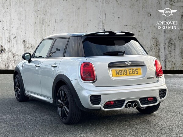 Used MINI Hatch 2019 for sale - 76324695: Photo 2