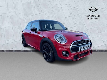 MINI Hatch feature image