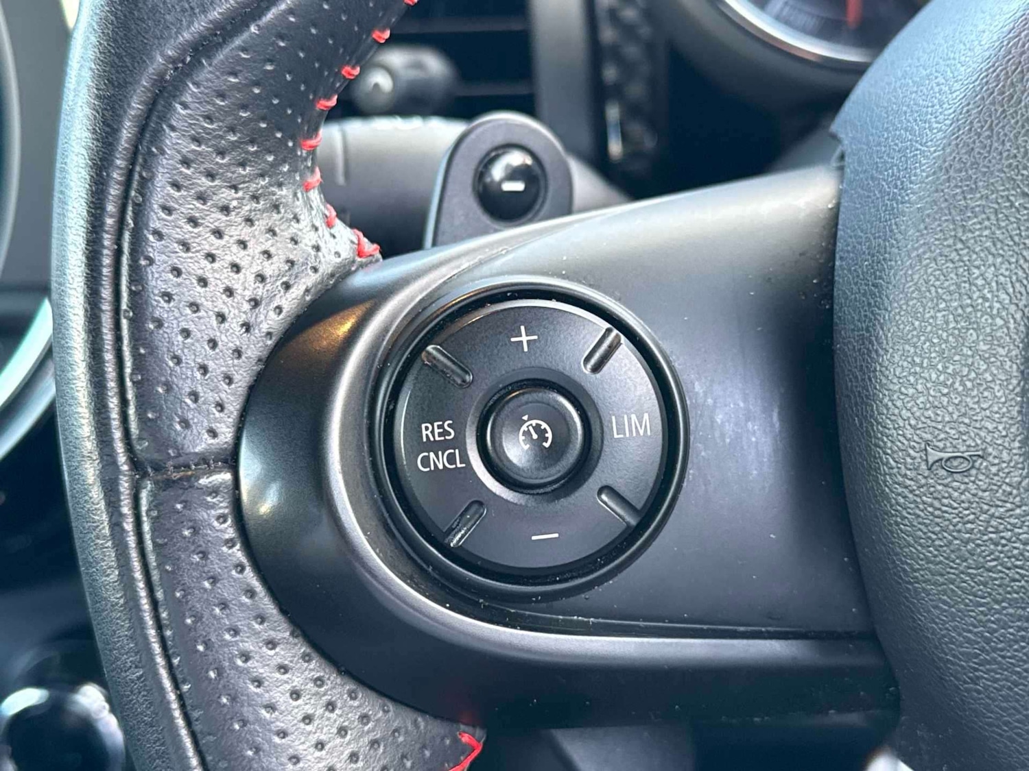 Used MINI Hatch 2019 for sale - 77003685: Photo 25