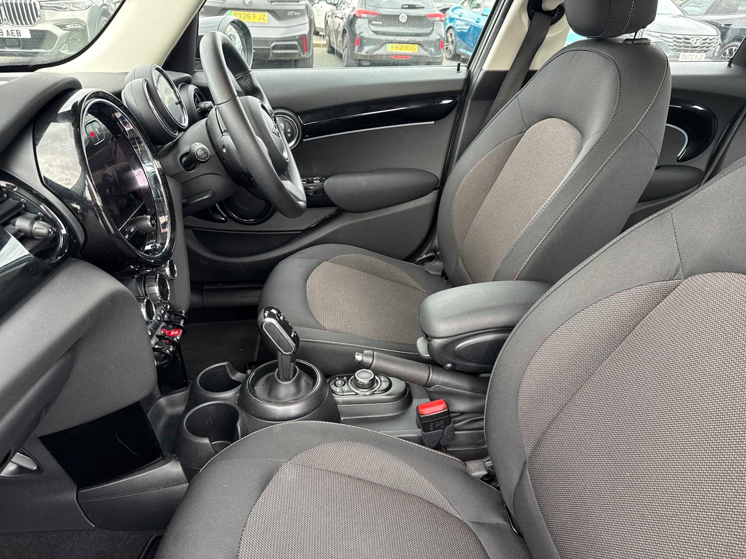 Used MINI Hatch 2022 for sale - 78196219: Photo 7