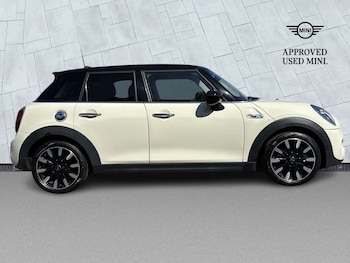 Used MINI Hatch 2020 for sale - 79301962: Photo
