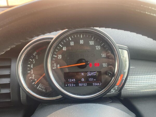 Used MINI Hatch 2018 for sale - 76299350: Photo 10