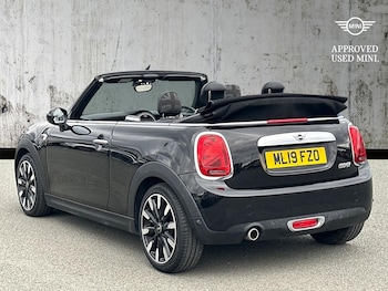 Used MINI Convertible 2019 for sale - 75956292: Photo