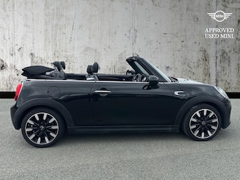Used MINI Convertible 2019 for sale - 75956292: Photo
