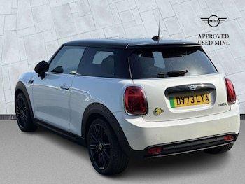 Used MINI Hatch 2023 for sale - 78745321: Photo