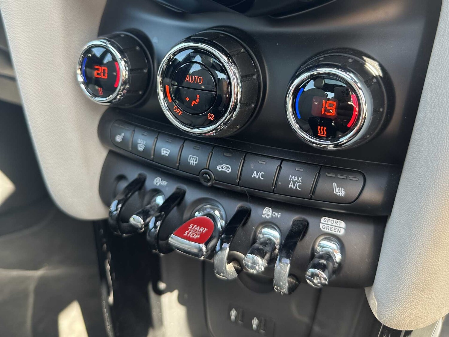 Used MINI Hatch 2018 for sale - 78224745: Photo 14