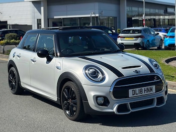 Used MINI Hatch 2018 for sale - 78224745: Photo