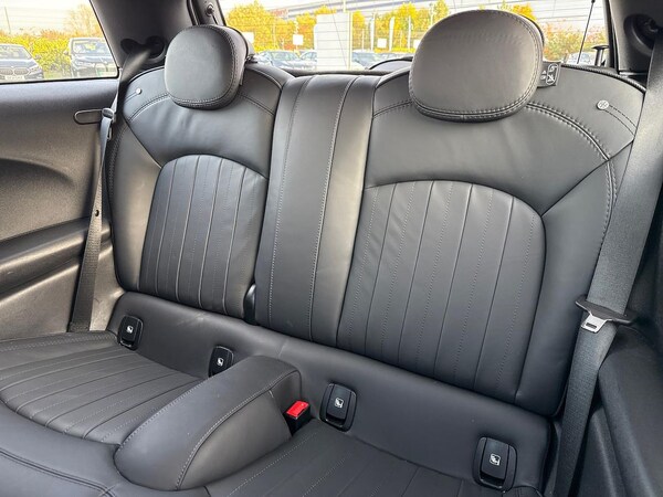 Used MINI Hatch 2021 for sale - 76237052: Photo 16