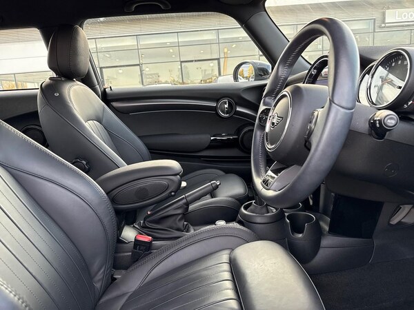 Used MINI Hatch 2021 for sale - 76237052: Photo 21