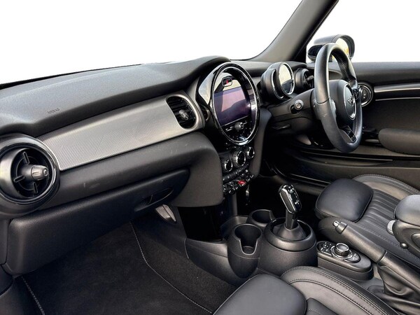 Used MINI Hatch 2021 for sale - 76237052: Photo 7