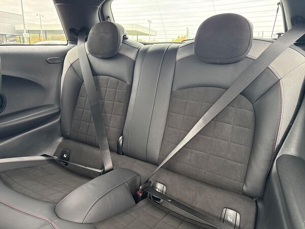 Used MINI Hatch 2023 for sale - 76300821: Photo 16