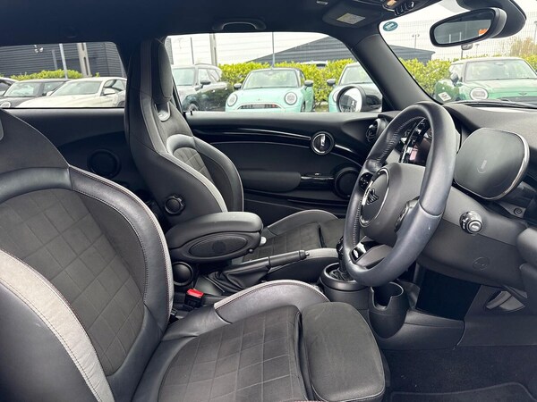 Used MINI Hatch 2023 for sale - 76300821: Photo 21