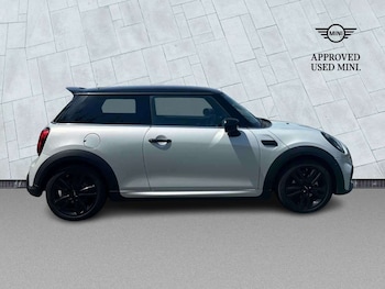 Used MINI Hatch 2022 for sale - 79342469: Photo