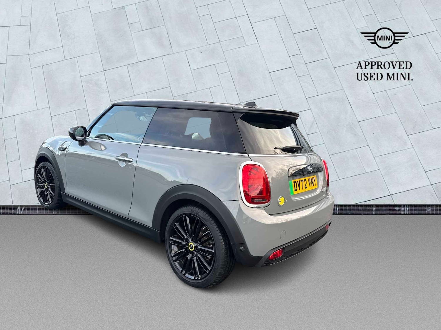 Used MINI Hatch 2022 for sale - 76974576: Photo 2