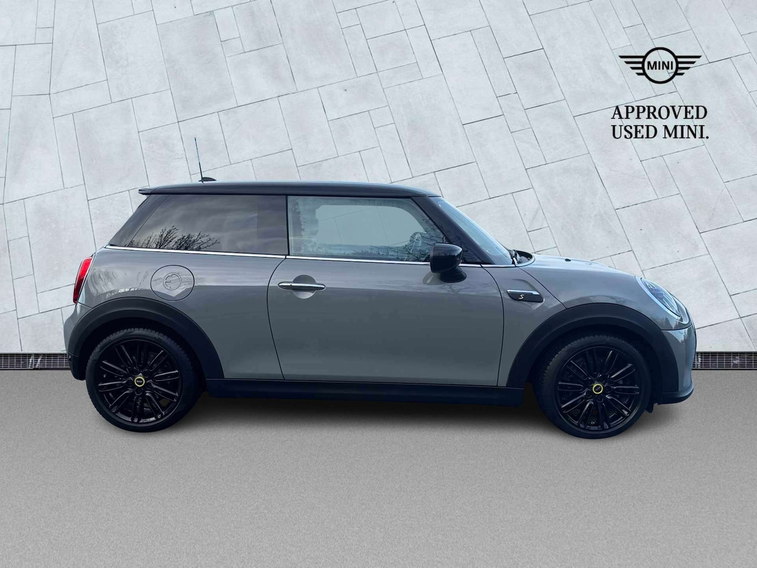 Used MINI Hatch 2022 for sale - 76974576: Photo 3