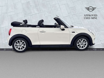 Used MINI Convertible 2018 for sale - 78633318: Photo