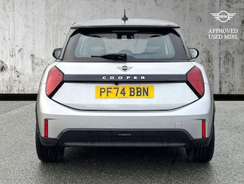 Used MINI Cooper 2024 for sale - 76319648: Photo