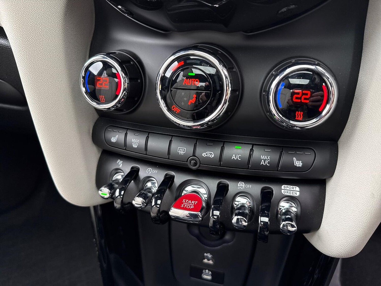 Used MINI Hatch 2024 for sale - 76450520: Photo 12