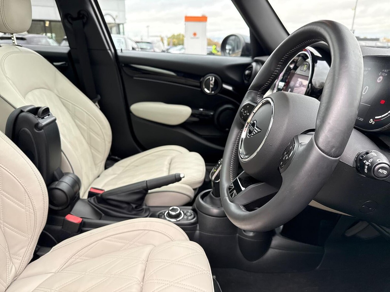 Used MINI Hatch 2024 for sale - 76450520: Photo 21