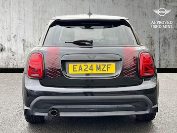 Used MINI Hatch 2024 for sale - 76450520: Photo