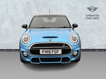 Used MINI Hatch 2019 for sale - 78149951: Photo