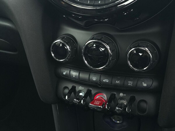 Used MINI Hatch 2019 for sale - 76206092: Photo 12
