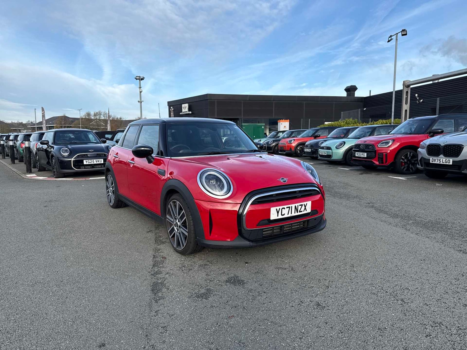 Used MINI Hatch 2021 for sale - 76778258: Photo 1