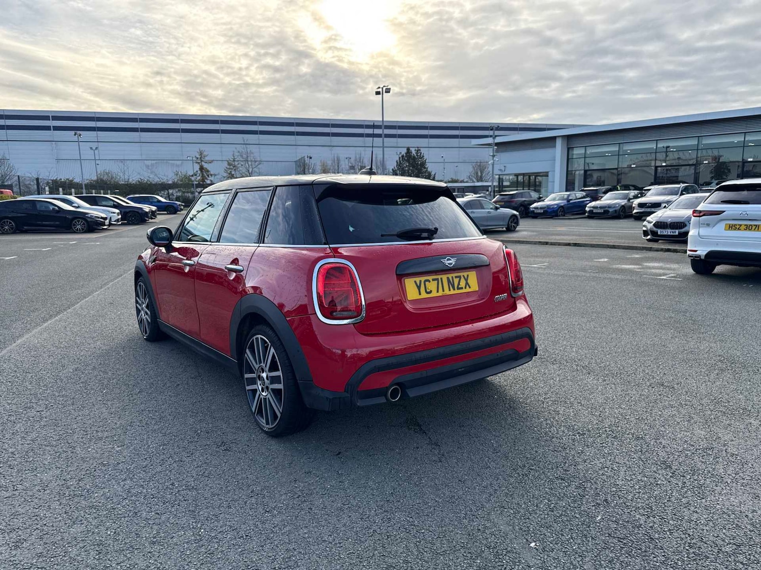 Used MINI Hatch 2021 for sale - 76778258: Photo 2