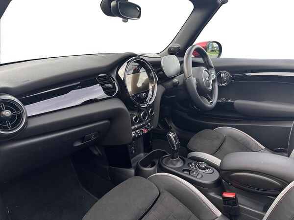 Used MINI Convertible 2024 for sale - 76219210: Photo 7