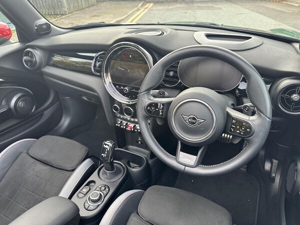 Used MINI Convertible 2024 for sale - 76219210: Photo 9