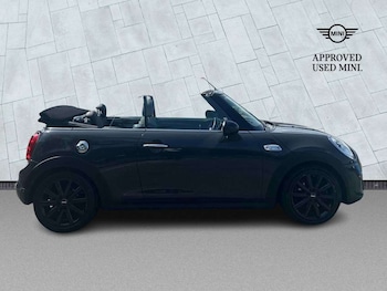 Used MINI Convertible 2016 for sale - 79006103: Photo