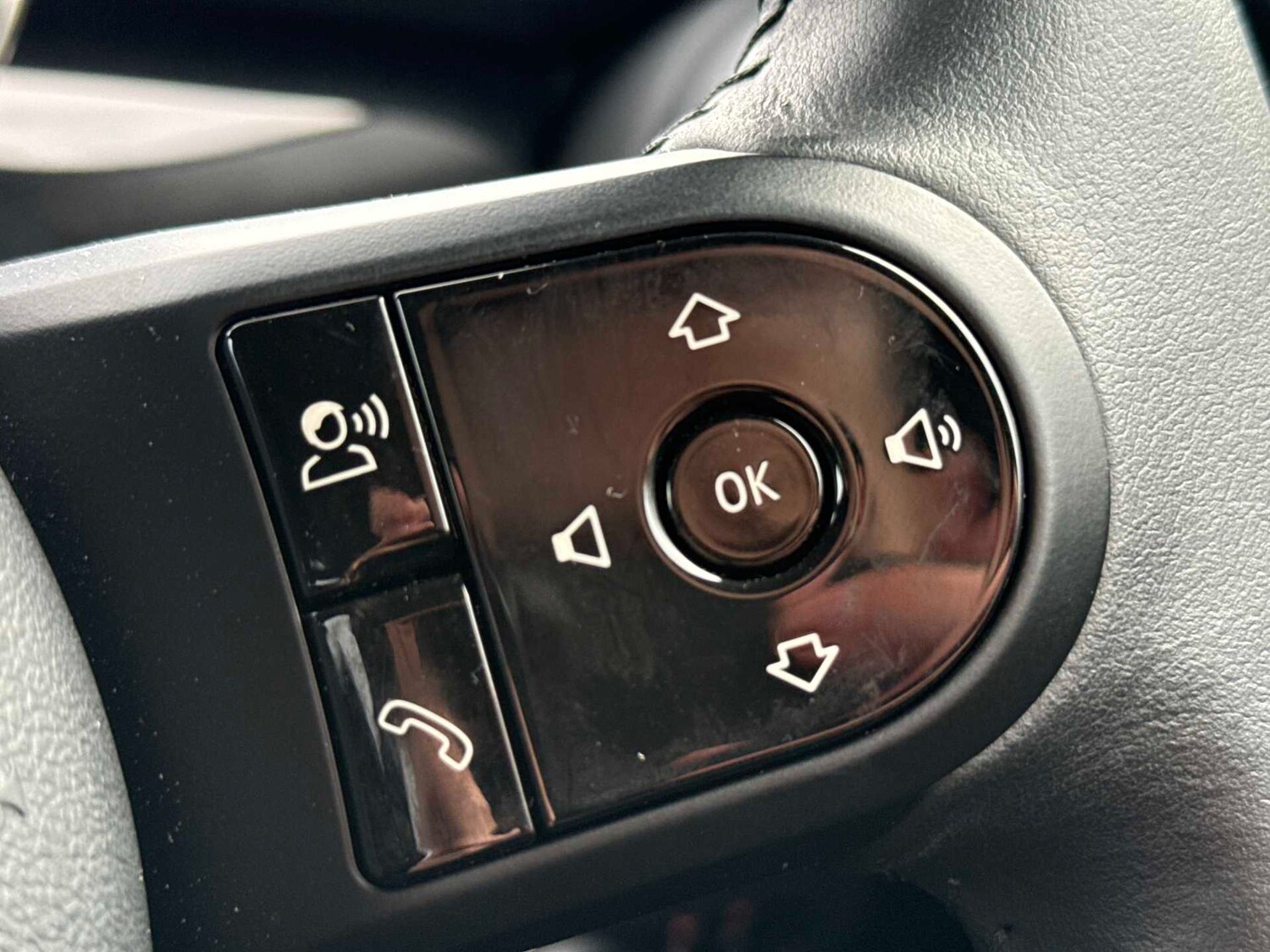 Used MINI Hatch 2023 for sale - 76893311: Photo 25