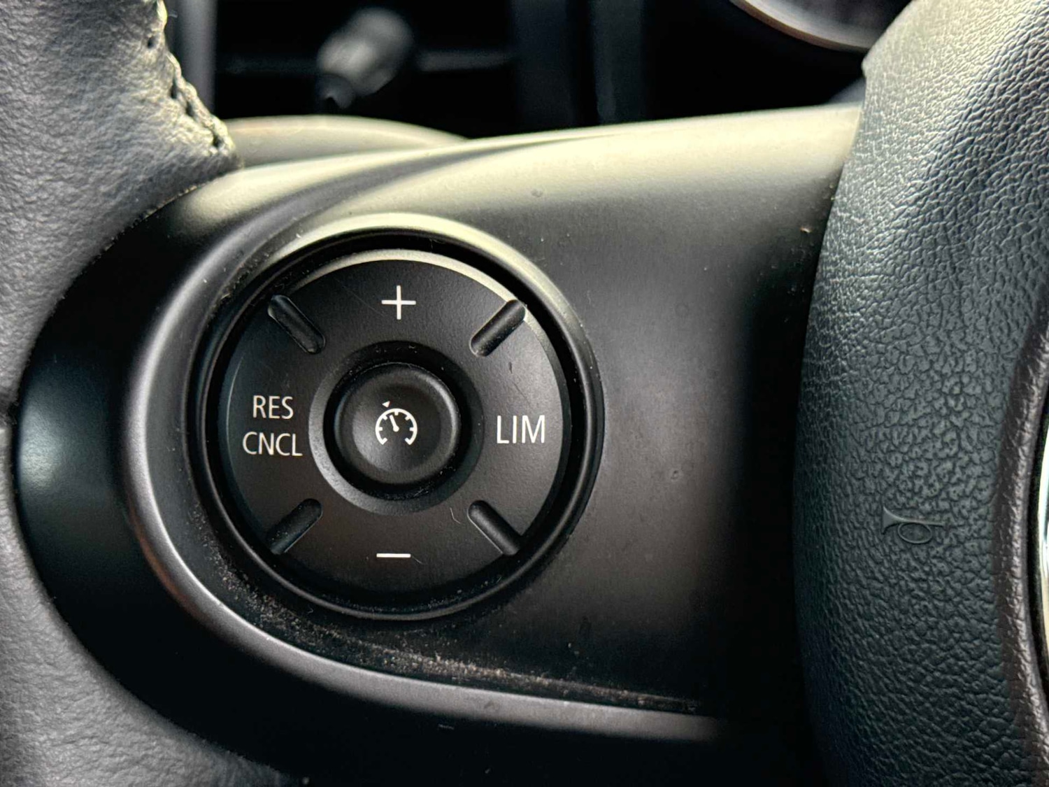 Used MINI Cooper 2017 for sale - 76958792: Photo 25