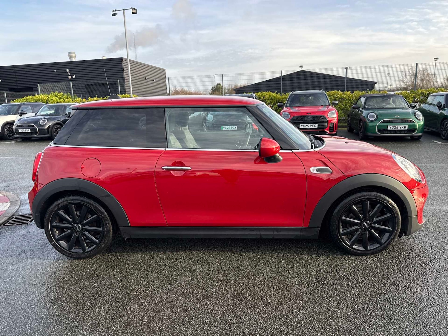 Used MINI Cooper 2017 for sale - 76958792: Photo 3