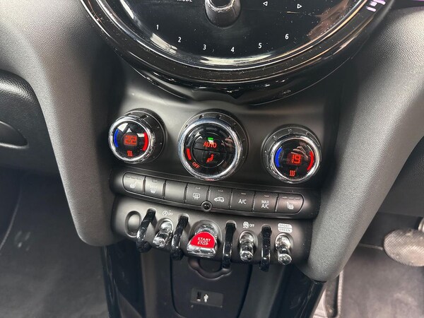 Used MINI Hatch 2023 for sale - 76232792: Photo 12