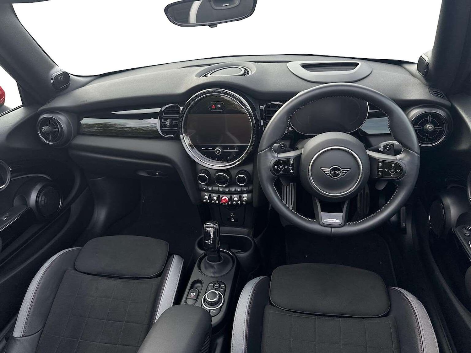 Used MINI Convertible 2024 for sale - 76785272: Photo 8