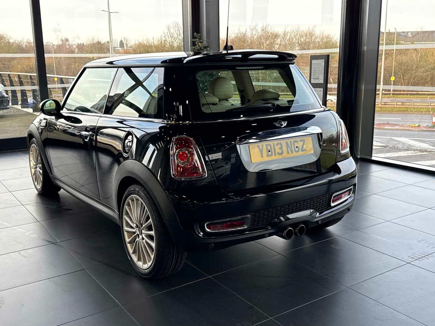 Used MINI Hatch 2013 for sale - 77033434: Photo 2