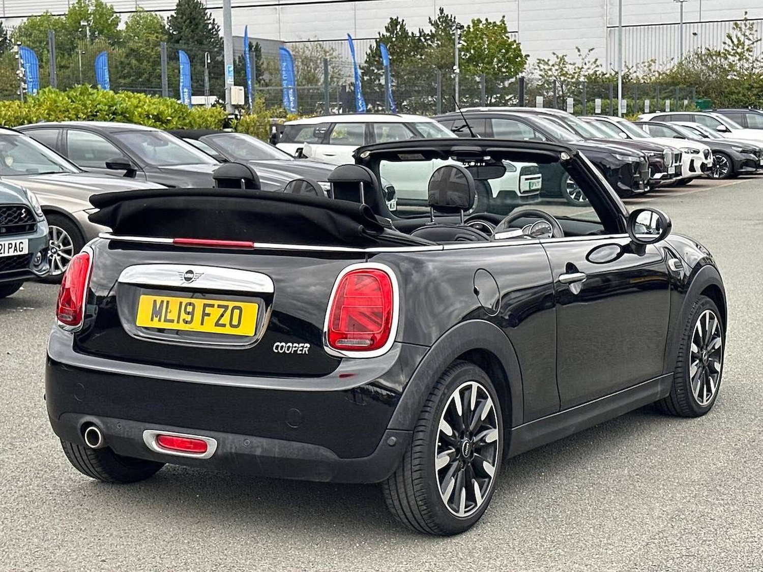 Used MINI Convertible 2019 for sale - 76596395: Photo 19