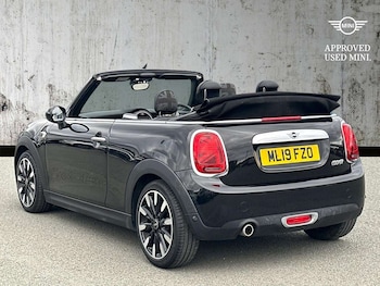 Used MINI Convertible 2019 for sale - 76596395: Photo