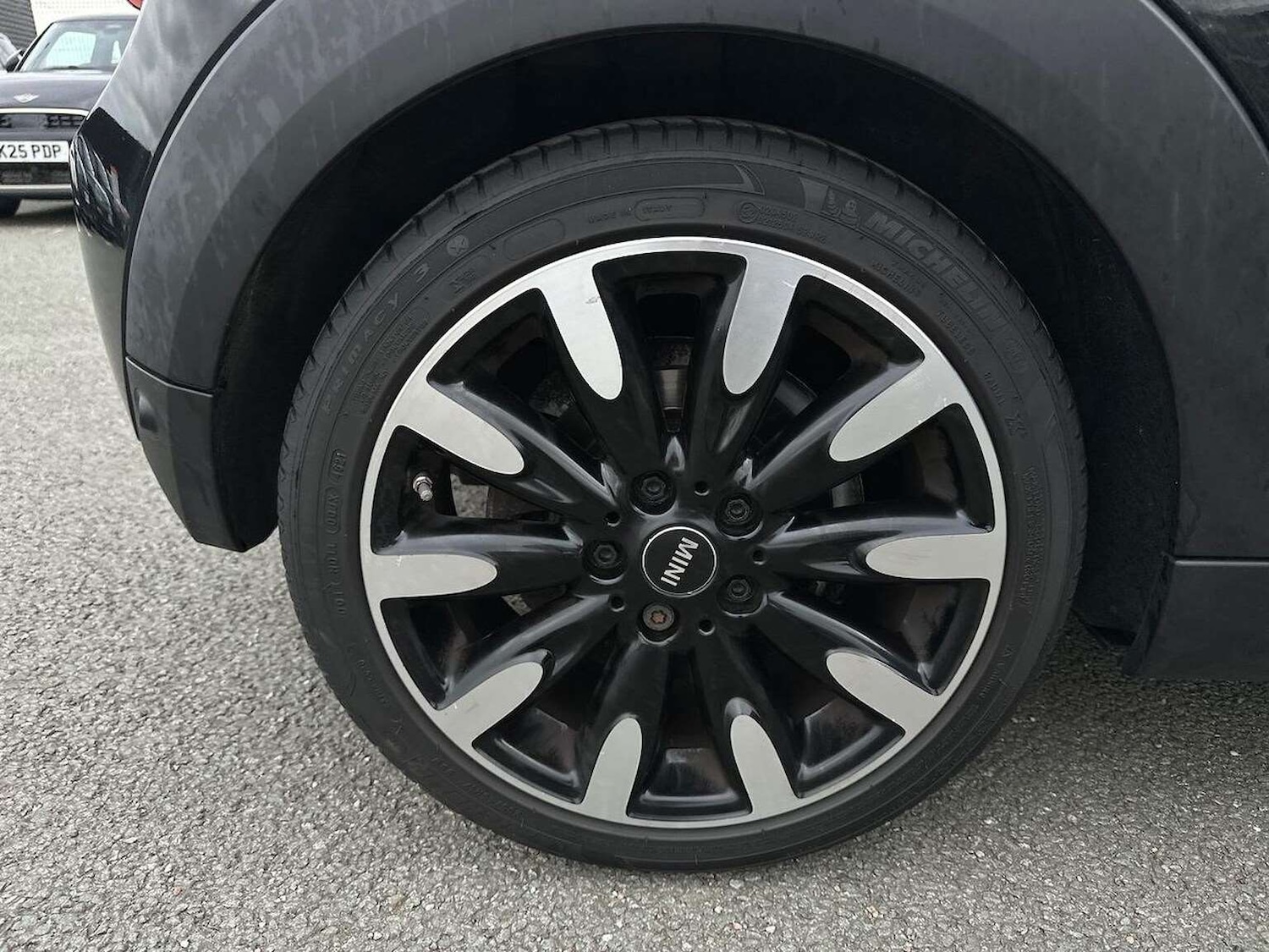 Used MINI Convertible 2019 for sale - 76596395: Photo 7