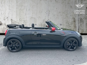 Used MINI Convertible 2023 for sale - 75958401: Photo