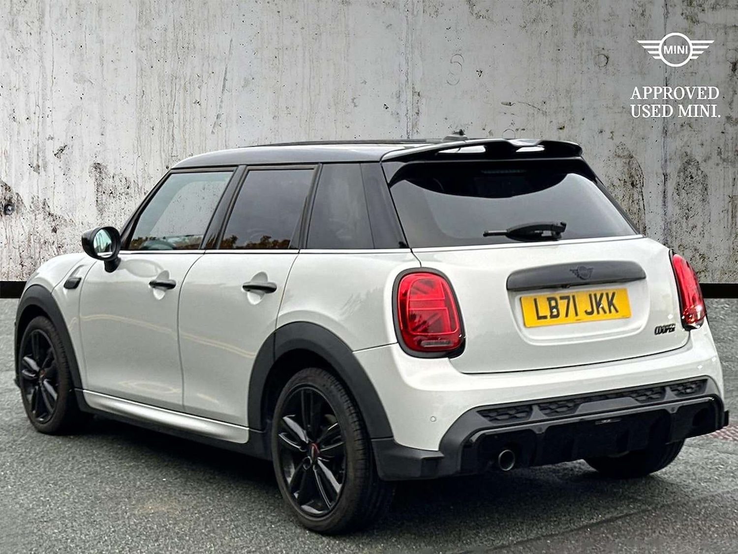 Used MINI Hatch 2021 for sale - 76596516: Photo 2