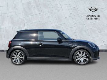 Used MINI Hatch 2024 for sale - 79404675: Photo