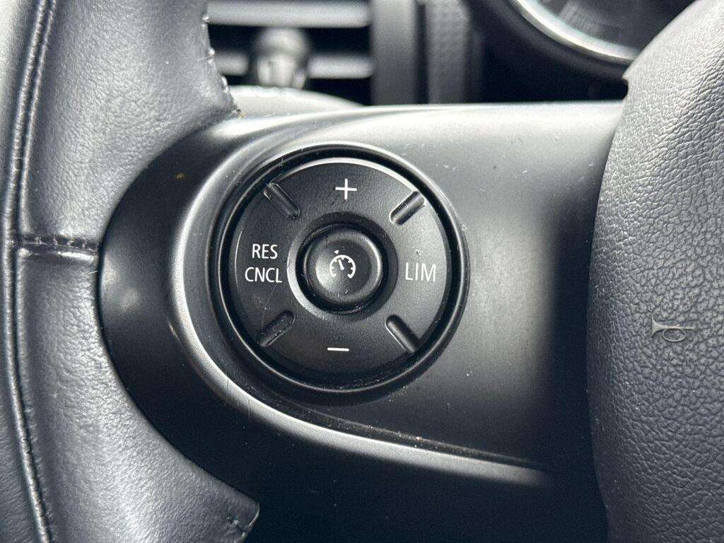 Used MINI Hatch 2017 for sale - 76821713: Photo 17